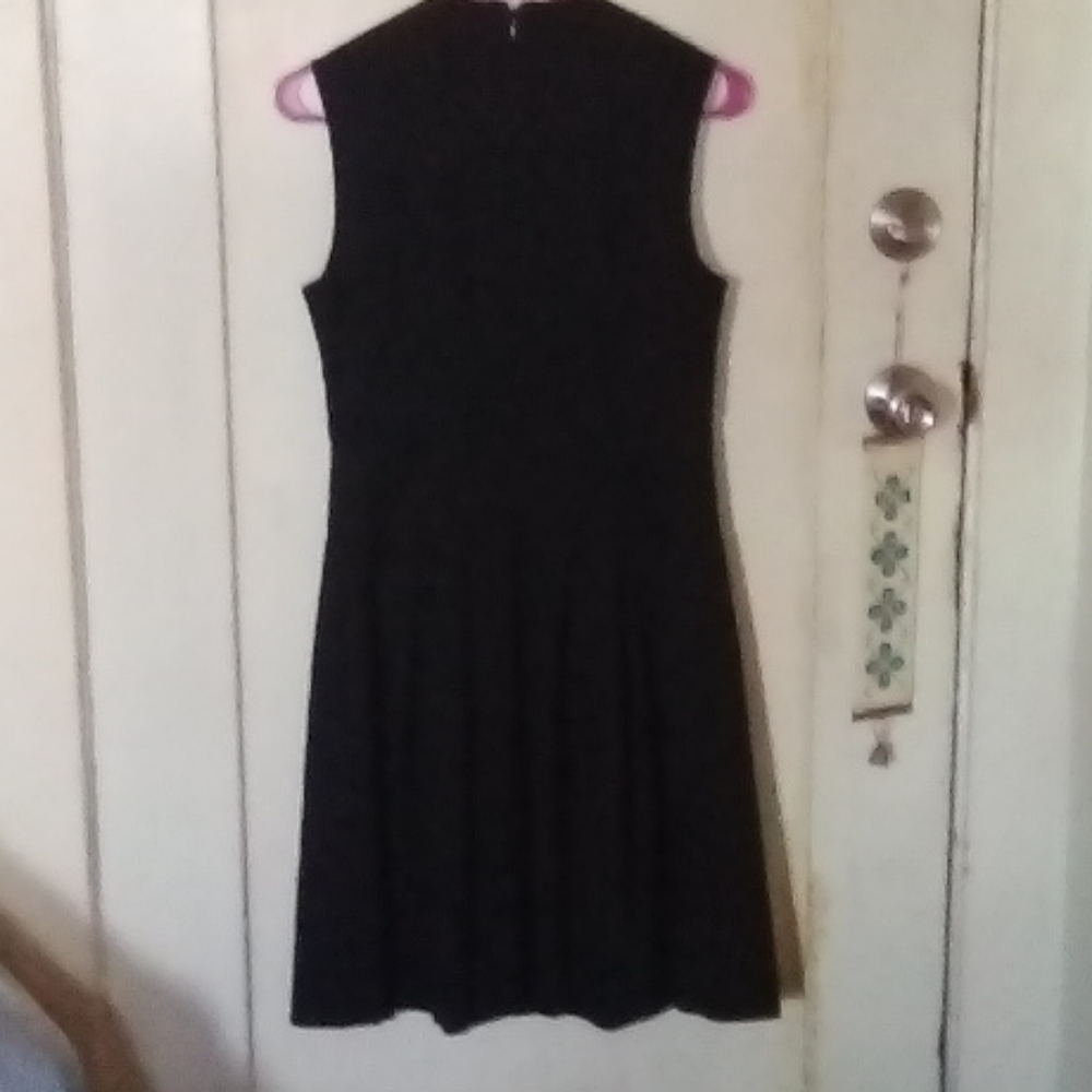 Ralph Lauren Black Drop Waist Dress. Size 6 - Picture 4 of 5